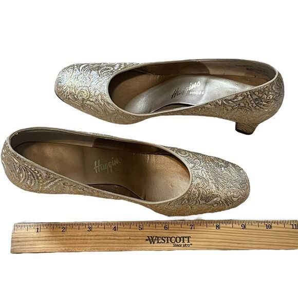 Huggins Shoes Dressy Heels Champagne Silver Gold Embossed Tapestry, size 6.5AAA - Picture 8 of 10
